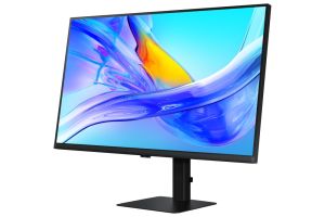 Монитор SAMSUNG ViewFinity S8 32D800 (LS32D800UAUXEN), 32" VA, 4K UHD (3840x2160) 60Hz, 16:9, 5ms, 350cd/m2, 3000:1, HDMI, DP, USB-C 90W, USB 3.0, Black
