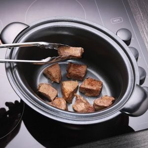 Уред за бавно готвене Russell Hobbs MaxiCook 22750-56, 200 W, 6 l,  3 температурни настройки, Таймер, Подвижна тенджера, Сребрист/черен