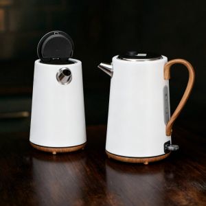 Електрическа кана Adler AD 1352, 2200W, 1.7 л, STRIX, Въртяща се основа, Автоматично изключване, Бял