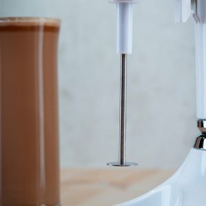 Фрапе миксер Oliver Voltz OV51163E, 100W, Чаша от неръждаема стомана с капацитет 450 мл, 2 скорости, Стоманена бъркалка, Бял