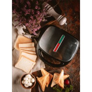 Уред за сандвичи и десерти Adler AD 3040, 1200W, 5 вида плочи, Незалепващо покритие, Черен/инокс