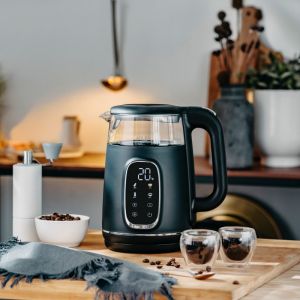 Електрическа кана Adler AD 1305 BS, 1850/2200 W, 1.7 л, Сензорен контрол, Цветен LCD дисплей, Пет температурни настройки 40-100°C, Филтър против утаяване, Черен/сив