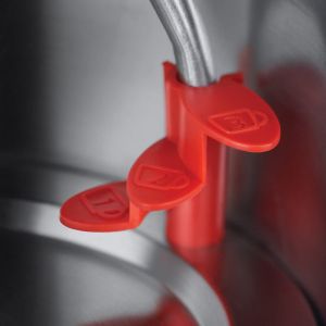 Електрическа кана Russell Hobbs Colours Plus Classic Cream 20415‑70, 2400W, 1.7 л, Бързо завиране, Скрит нагревател, 360° основа, Индикатор, Кремав