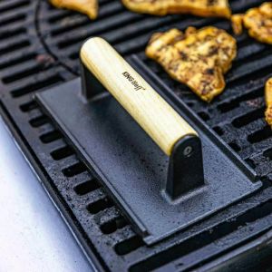 Чугунена преса за месо KINGHOFF KH 1758, 21x10.8 cm, Дървена дръжка, Черен