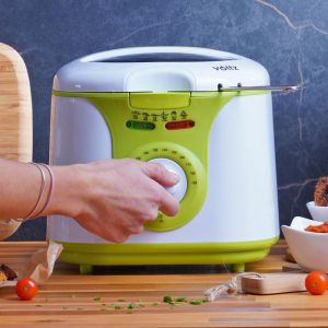 Фритюрник Voltz V51980A, 2 литра, 1300W, 80-190 C, Незалепващ съд, Бял/зелен