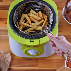 Фритюрник Voltz V51980A, 2 литра, 1300W, 80-190 C, Незалепващ съд, Бял/зелен